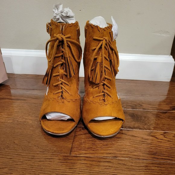 Lorelai Lace-Up Block Heeled Sandal- Camel - Picture 2 of 5